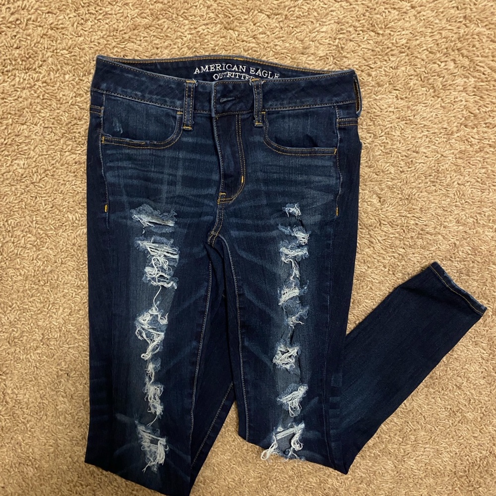 AE distressed, skinnny jeggings